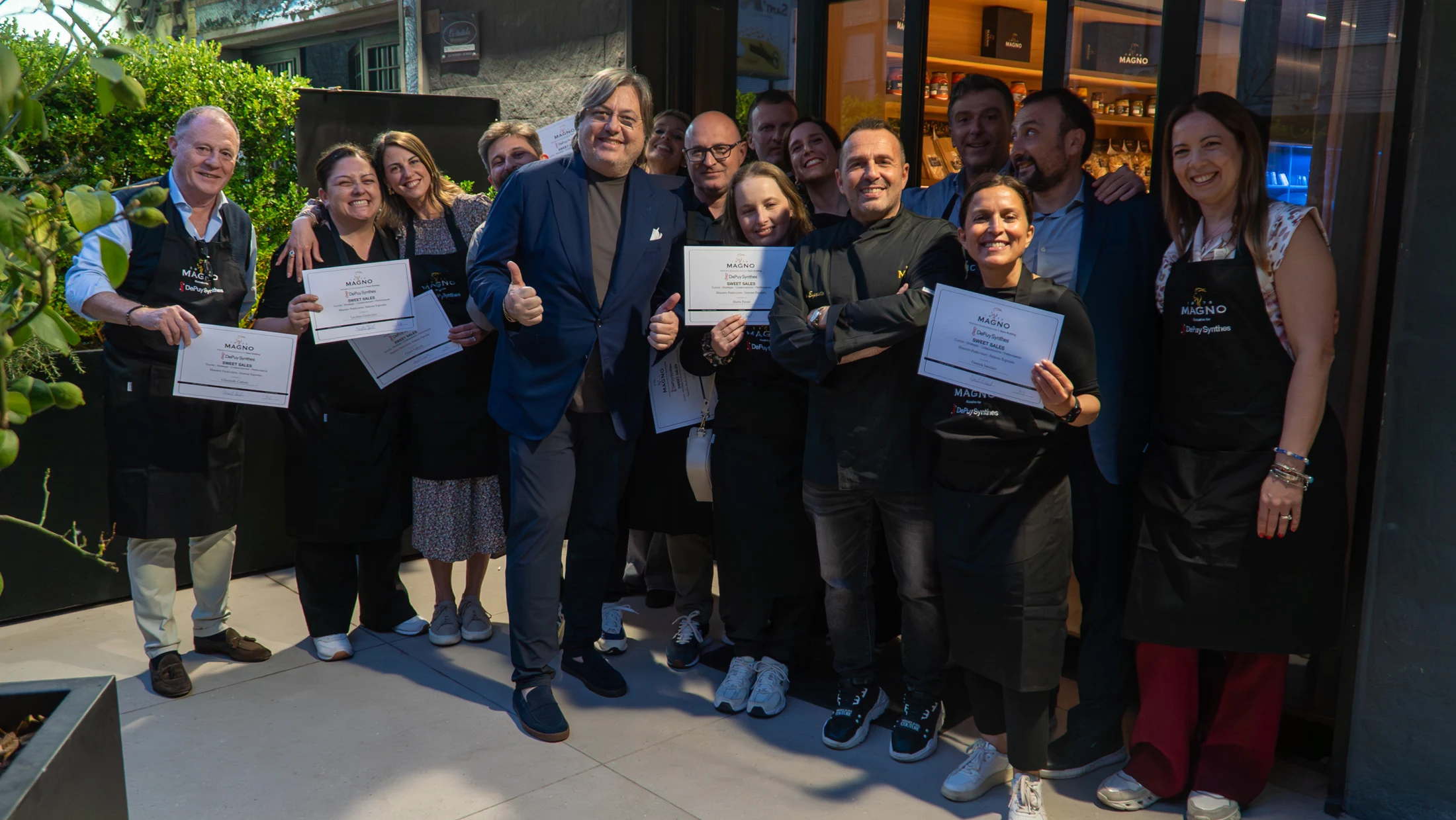 Magno team building group with certificates Magno team building group with certificates
