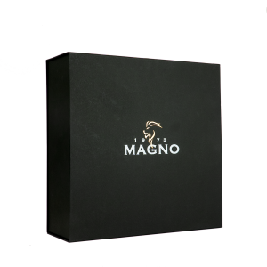 Gift box luxury con chiusura magnetica quadrata "M"